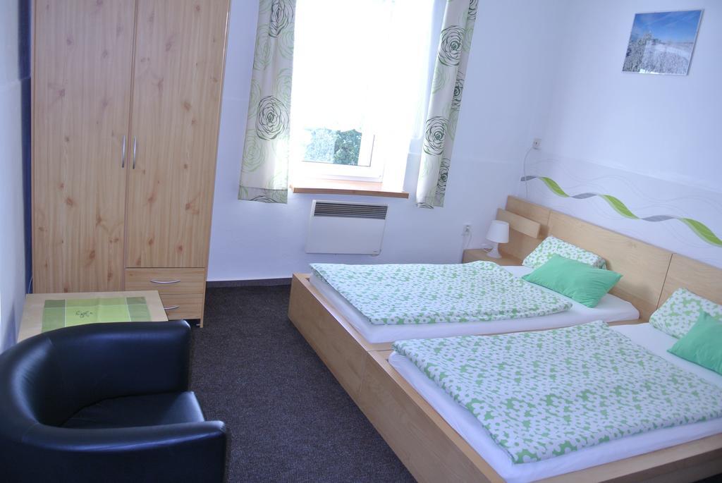 Apartmany Ruze Липова-Лазне Экстерьер фото