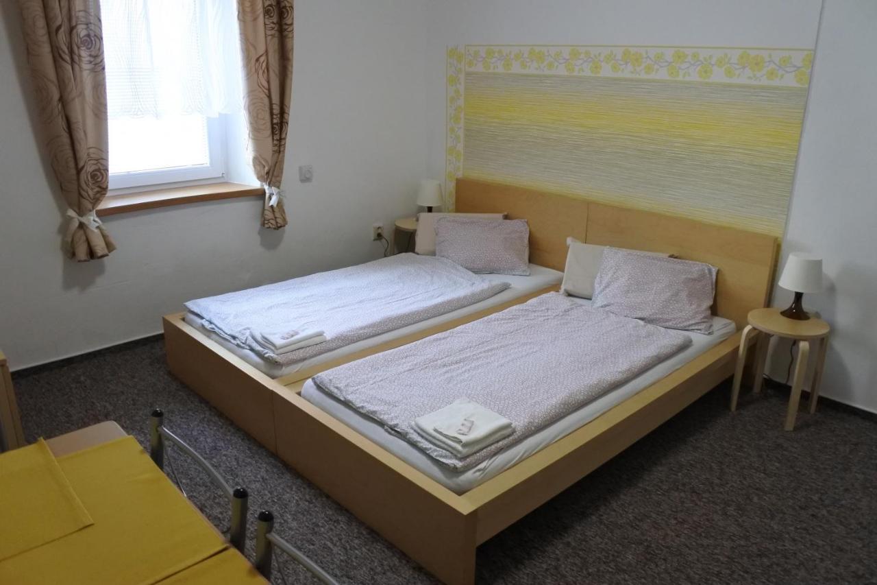 Apartmany Ruze Липова-Лазне Экстерьер фото