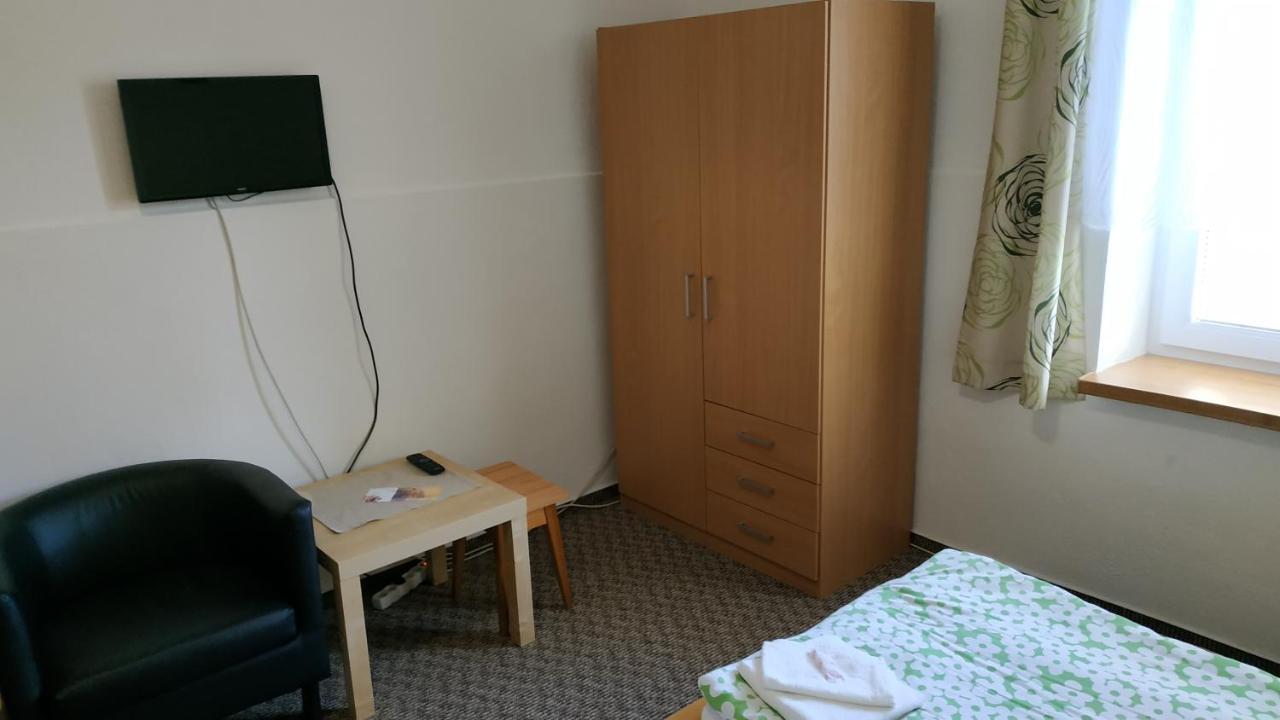 Apartmany Ruze Липова-Лазне Экстерьер фото